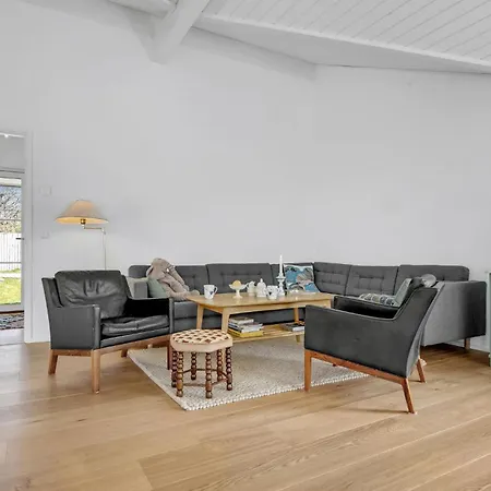 3 Bedroom Beautiful In *