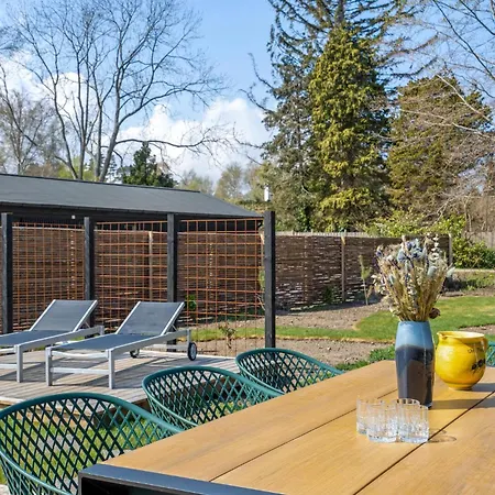3 Bedroom Beautiful In Ferienhaus *